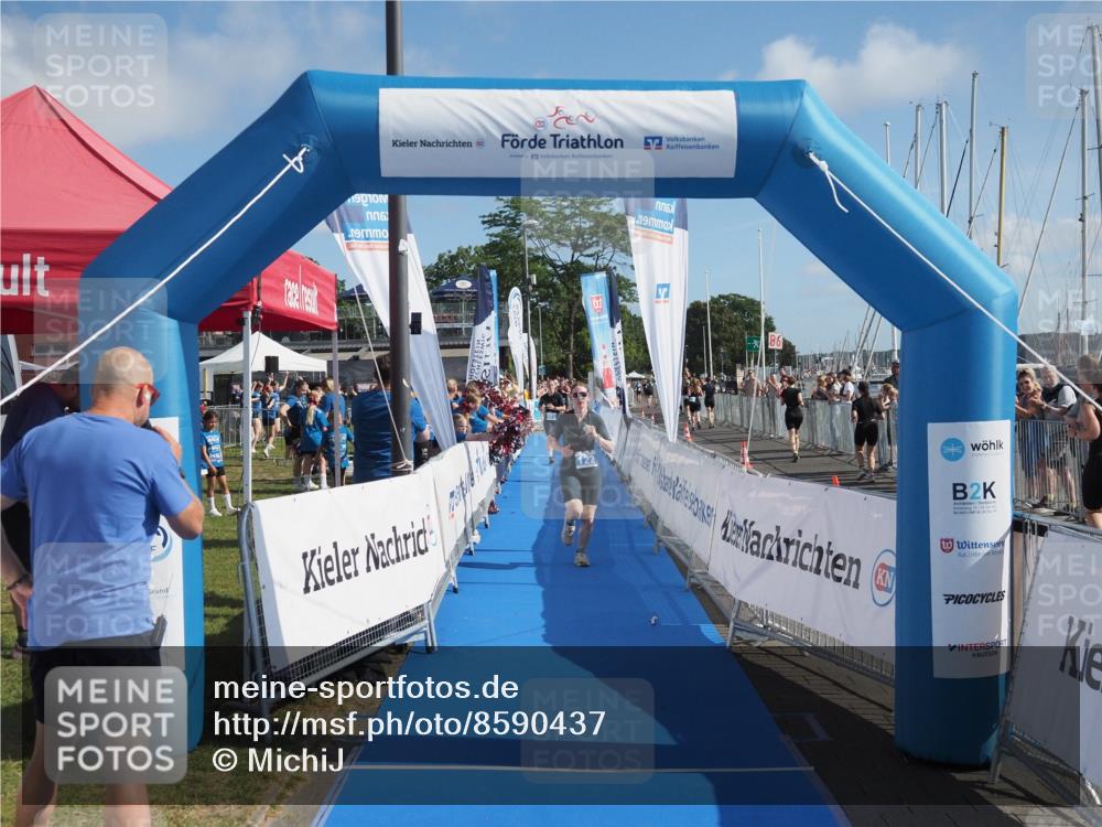 17.08.2025 - KN Förde Triathlon 2025 MichiJ http://msf.ph/oto/8590437 17.08.2025 10:32:12 Laufen 122 meine-sportfotos.de