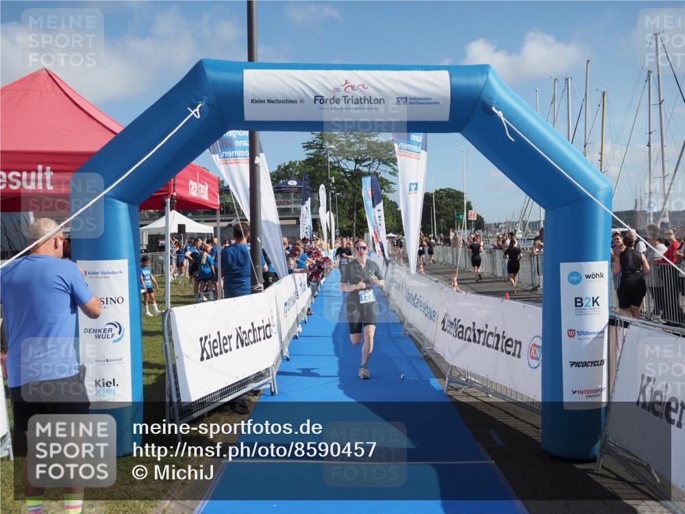 17.08.2025 - KN Förde Triathlon 2025 MichiJ http://msf.ph/oto/8590457 17.08.2025 10:32:13 Laufen 122, 173 meine-sportfotos.de