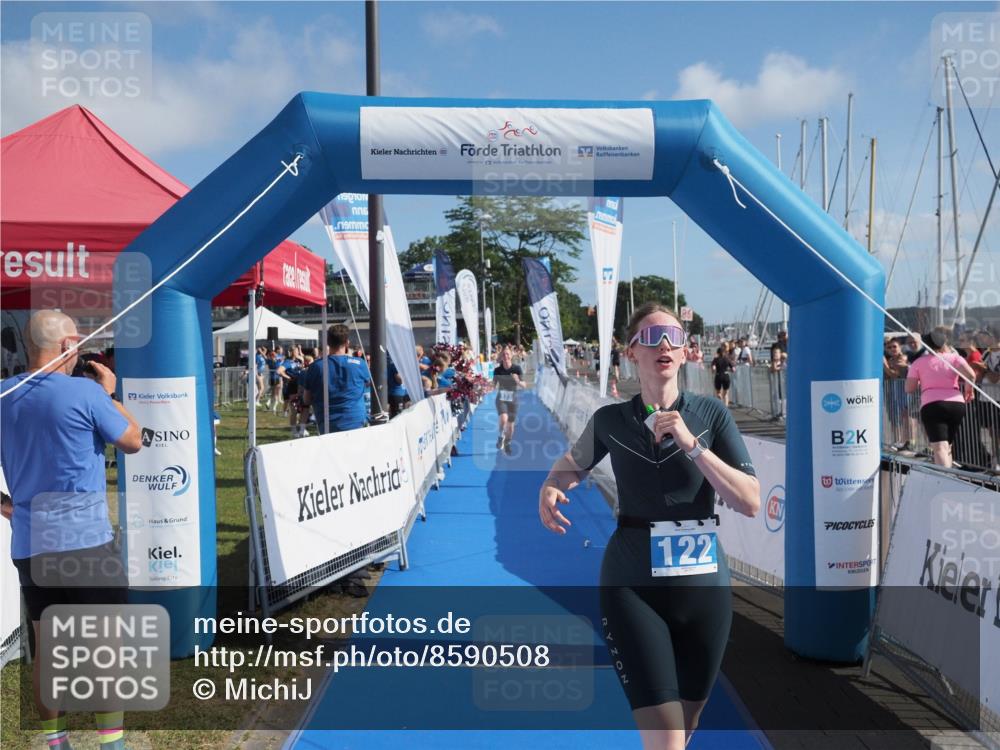 17.08.2025 - KN Förde Triathlon 2025 MichiJ http://msf.ph/oto/8590508 17.08.2025 10:32:15 Laufen 122, 173 meine-sportfotos.de