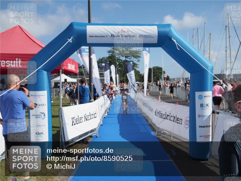 17.08.2025 - KN Förde Triathlon 2025 MichiJ http://msf.ph/oto/8590525 17.08.2025 10:32:15 Laufen 122, 173 meine-sportfotos.de