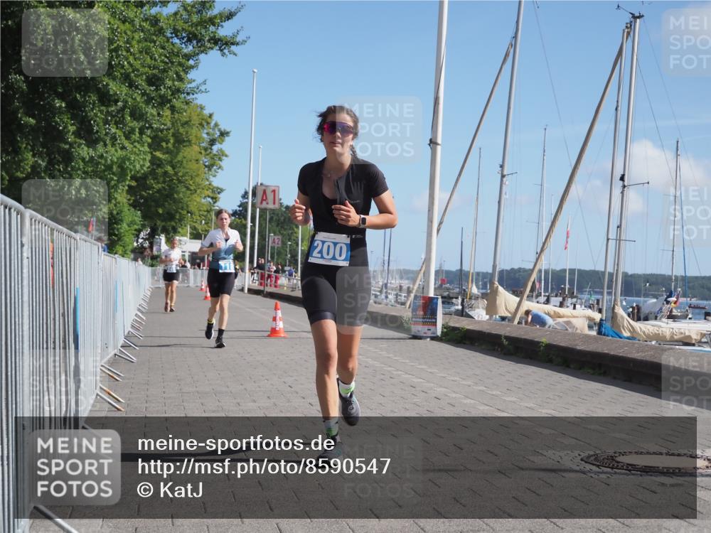 17.08.2025 - KN Förde Triathlon 2025 KatJ http://msf.ph/oto/8590547 17.08.2025 10:45:19 Laufen 118, 200, 249 meine-sportfotos.de