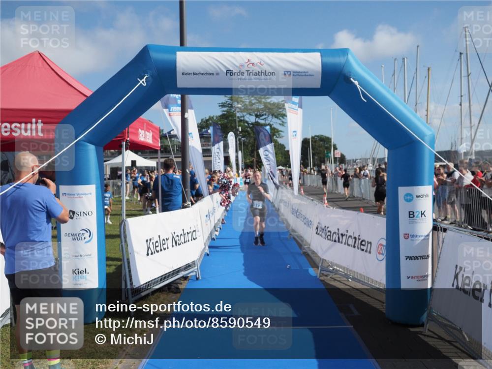 17.08.2025 - KN Förde Triathlon 2025 MichiJ http://msf.ph/oto/8590549 17.08.2025 10:32:16 Laufen 122, 173 meine-sportfotos.de
