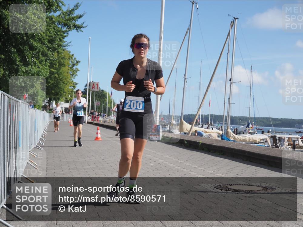 17.08.2025 - KN Förde Triathlon 2025 KatJ http://msf.ph/oto/8590571 17.08.2025 10:45:19 Laufen 118, 200, 249 meine-sportfotos.de