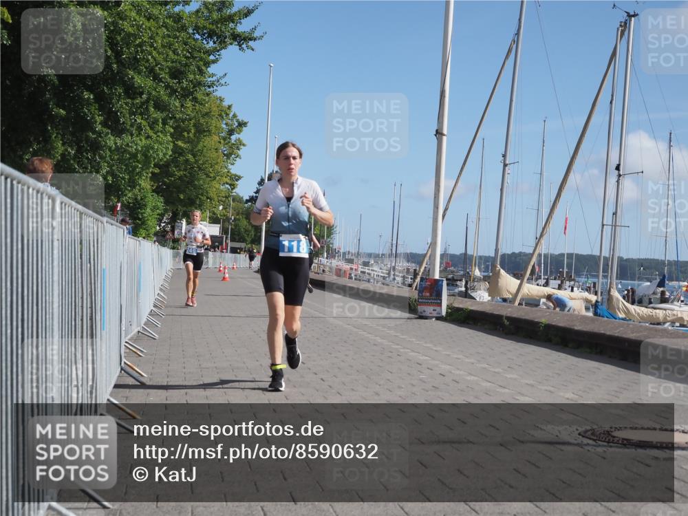 17.08.2025 - KN Förde Triathlon 2025 KatJ http://msf.ph/oto/8590632 17.08.2025 10:45:22 Laufen 118, 200, 249 meine-sportfotos.de