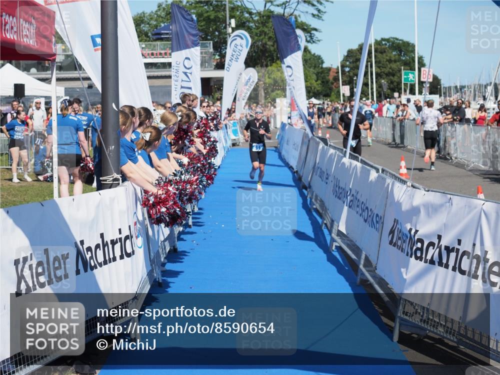 17.08.2025 - KN Förde Triathlon 2025 MichiJ http://msf.ph/oto/8590654 17.08.2025 13:50:06 Laufen 411 meine-sportfotos.de