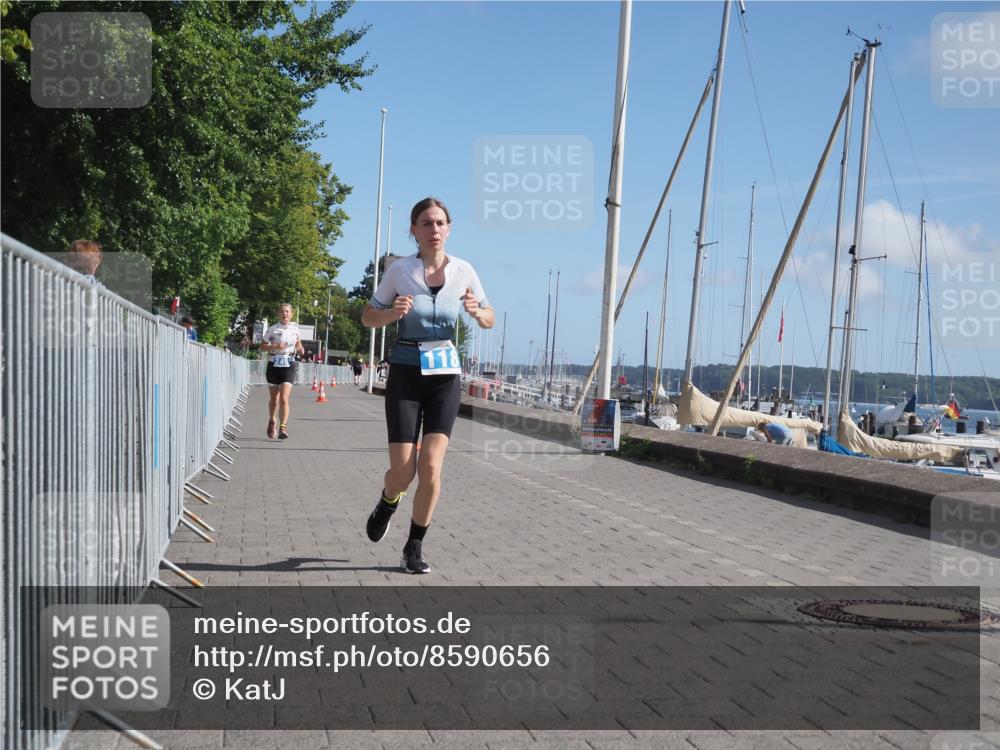 17.08.2025 - KN Förde Triathlon 2025 KatJ http://msf.ph/oto/8590656 17.08.2025 10:45:22 Laufen 118, 200, 249 meine-sportfotos.de