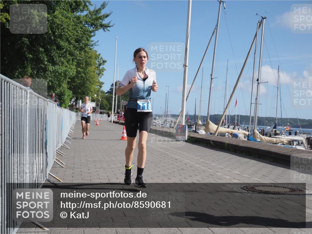 17.08.2025 - KN Förde Triathlon 2025 KatJ http://msf.ph/oto/8590681 17.08.2025 10:45:23 Laufen 118, 200, 249 meine-sportfotos.de