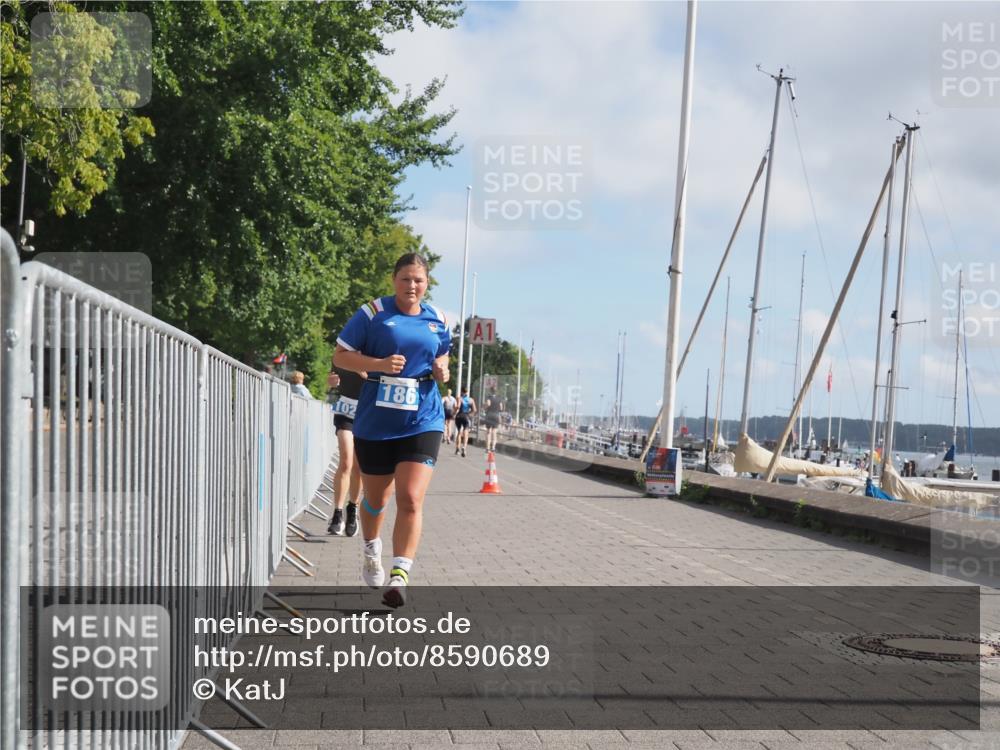 17.08.2025 - KN Förde Triathlon 2025 KatJ http://msf.ph/oto/8590689 17.08.2025 10:17:41 Laufen 102, 156, 160, 186 meine-sportfotos.de