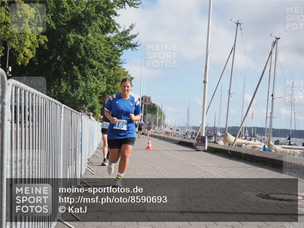 17.08.2025 - KN Förde Triathlon 2025 KatJ http://msf.ph/oto/8590693 17.08.2025 10:17:41 Laufen 102, 156, 160, 186 meine-sportfotos.de