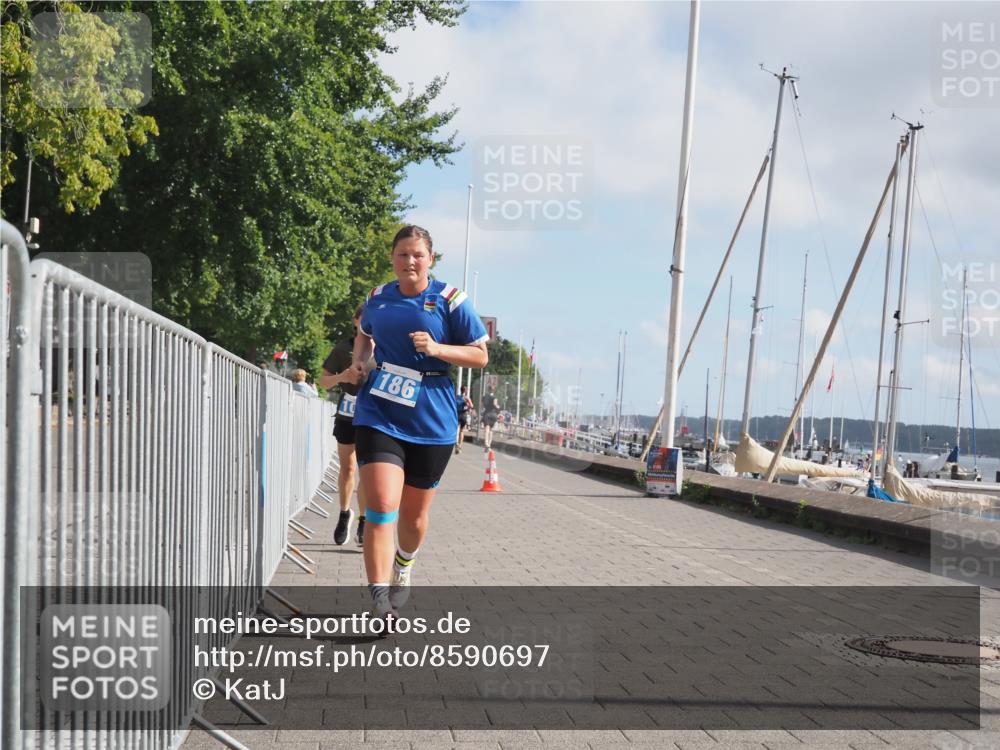 17.08.2025 - KN Förde Triathlon 2025 KatJ http://msf.ph/oto/8590697 17.08.2025 10:17:42 Laufen 102, 156, 160, 186 meine-sportfotos.de