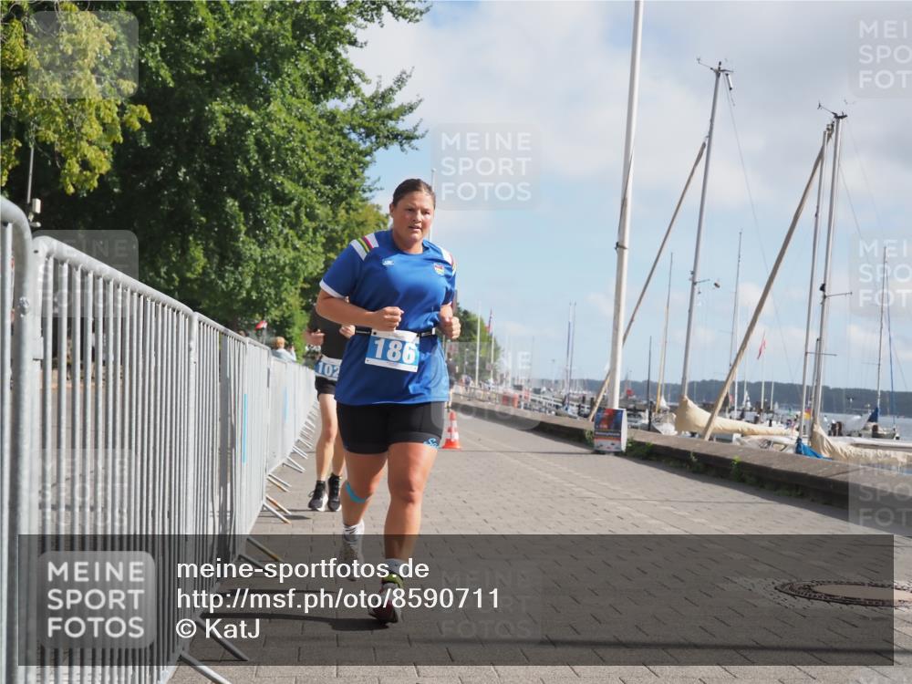 17.08.2025 - KN Förde Triathlon 2025 KatJ http://msf.ph/oto/8590711 17.08.2025 10:17:42 Laufen 102, 156, 160, 186 meine-sportfotos.de