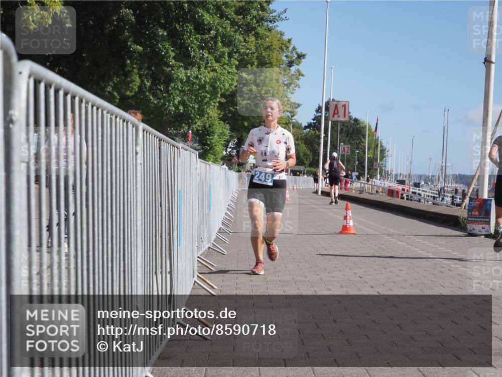 17.08.2025 - KN Förde Triathlon 2025 KatJ http://msf.ph/oto/8590718 17.08.2025 10:45:26 Laufen 118, 249 meine-sportfotos.de
