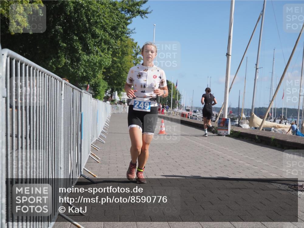 17.08.2025 - KN Förde Triathlon 2025 KatJ http://msf.ph/oto/8590776 17.08.2025 10:45:28 Laufen 249 meine-sportfotos.de
