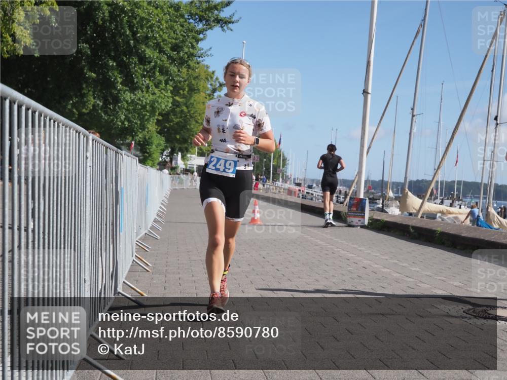 17.08.2025 - KN Förde Triathlon 2025 KatJ http://msf.ph/oto/8590780 17.08.2025 10:45:28 Laufen 249 meine-sportfotos.de