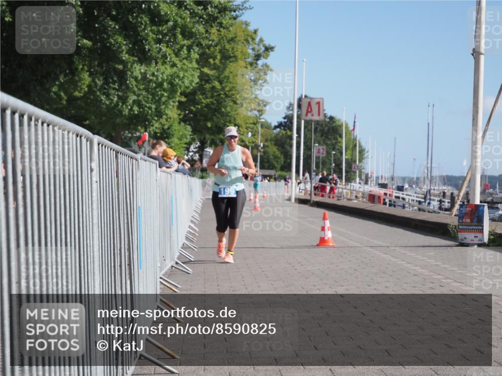 17.08.2025 - KN Förde Triathlon 2025 KatJ http://msf.ph/oto/8590825 17.08.2025 10:47:08 Laufen 199 meine-sportfotos.de