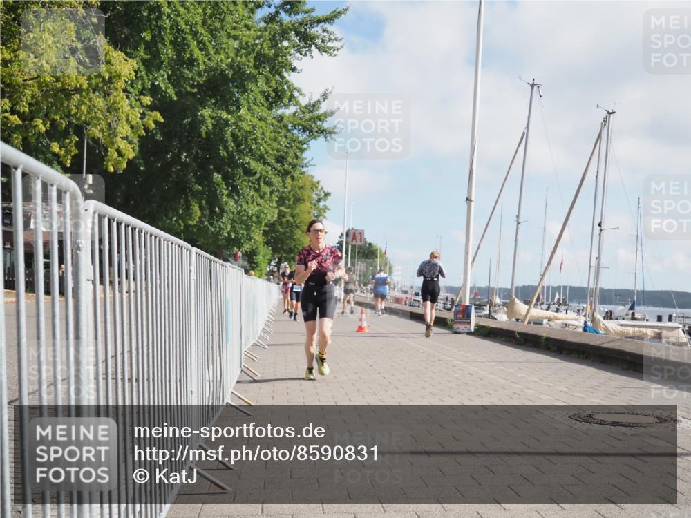 17.08.2025 - KN Förde Triathlon 2025 KatJ http://msf.ph/oto/8590831 17.08.2025 10:17:56 Laufen 143, 173, 204 meine-sportfotos.de