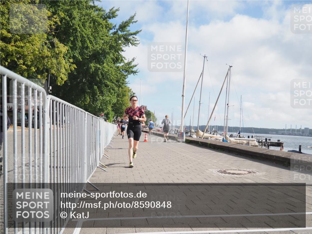 17.08.2025 - KN Förde Triathlon 2025 KatJ http://msf.ph/oto/8590848 17.08.2025 10:17:56 Laufen 143, 173, 204 meine-sportfotos.de