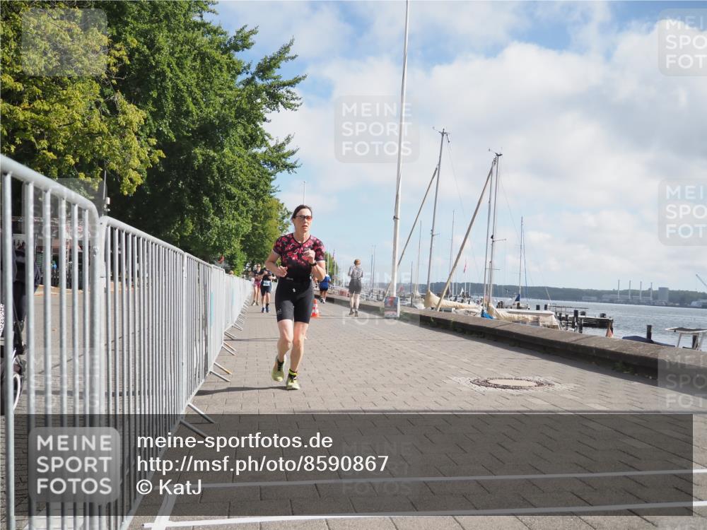 17.08.2025 - KN Förde Triathlon 2025 KatJ http://msf.ph/oto/8590867 17.08.2025 10:17:57 Laufen 143, 173, 204 meine-sportfotos.de