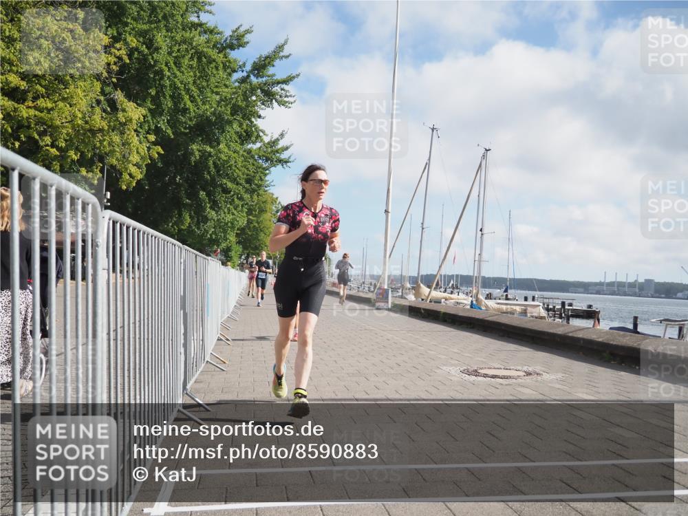 17.08.2025 - KN Förde Triathlon 2025 KatJ http://msf.ph/oto/8590883 17.08.2025 10:17:57 Laufen 143, 173, 204 meine-sportfotos.de