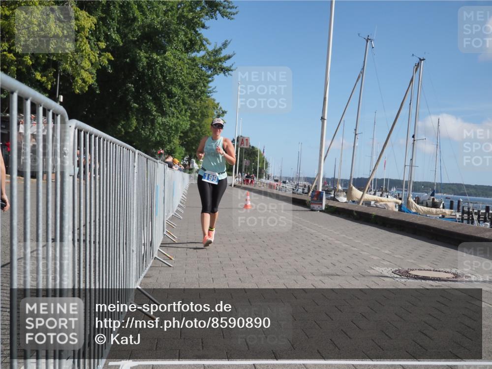 17.08.2025 - KN Förde Triathlon 2025 KatJ http://msf.ph/oto/8590890 17.08.2025 10:47:11 Laufen 199 meine-sportfotos.de