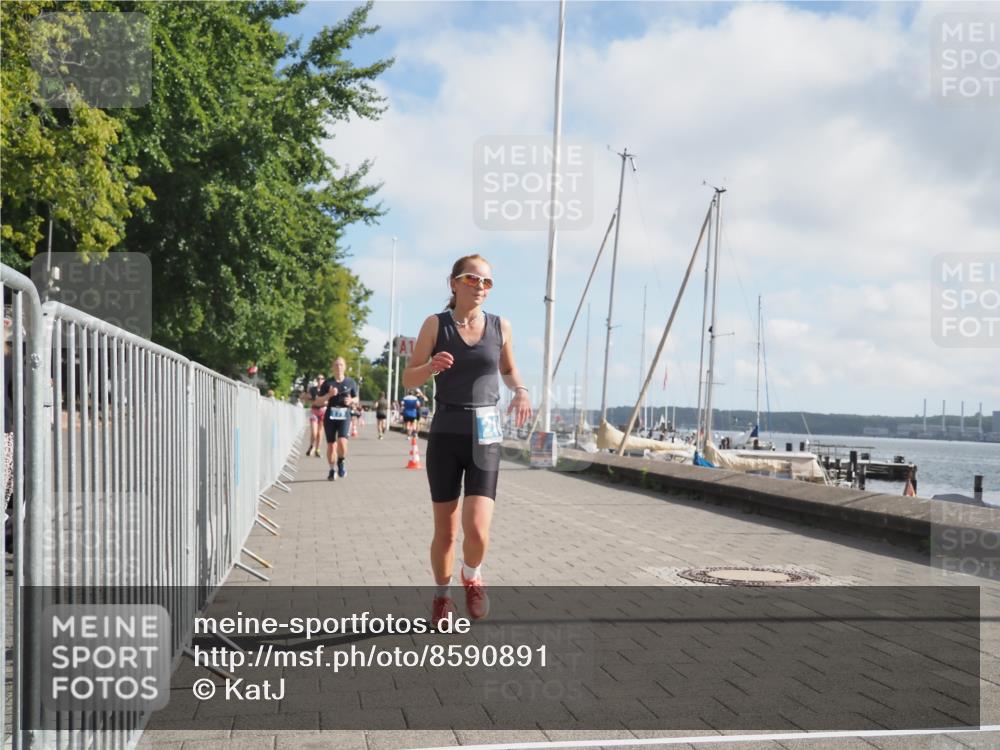 17.08.2025 - KN Förde Triathlon 2025 KatJ http://msf.ph/oto/8590891 17.08.2025 10:17:59 Laufen 143, 173, 188, 204 meine-sportfotos.de