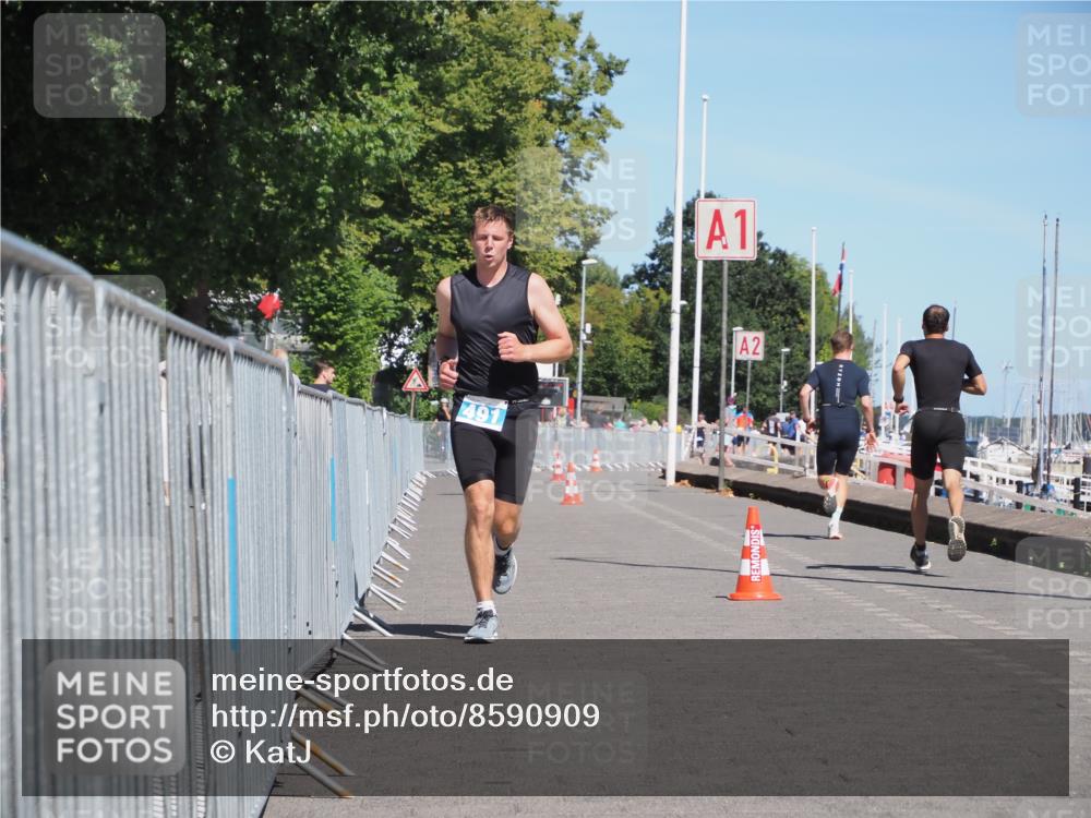 17.08.2025 - KN Förde Triathlon 2025 KatJ http://msf.ph/oto/8590909 17.08.2025 13:36:27 Laufen 491 meine-sportfotos.de