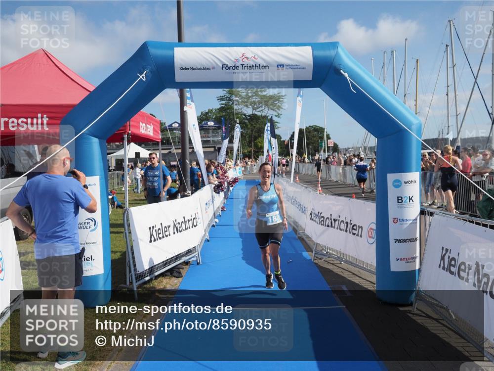 17.08.2025 - KN Förde Triathlon 2025 MichiJ http://msf.ph/oto/8590935 17.08.2025 10:32:41 Laufen 180 meine-sportfotos.de