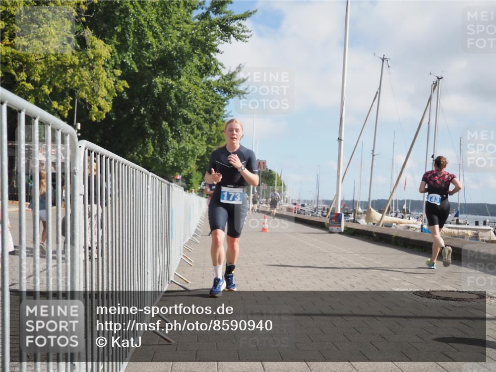 17.08.2025 - KN Förde Triathlon 2025 KatJ http://msf.ph/oto/8590940 17.08.2025 10:18:02 Laufen 173, 188 meine-sportfotos.de