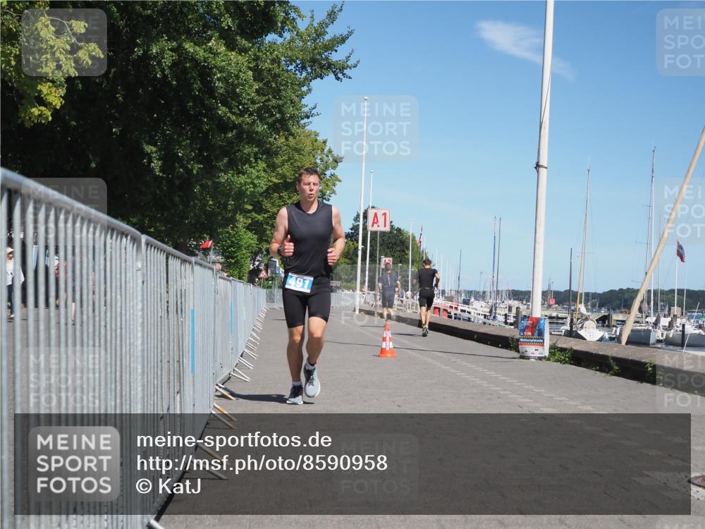 17.08.2025 - KN Förde Triathlon 2025 KatJ http://msf.ph/oto/8590958 17.08.2025 13:36:29 Laufen 491 meine-sportfotos.de