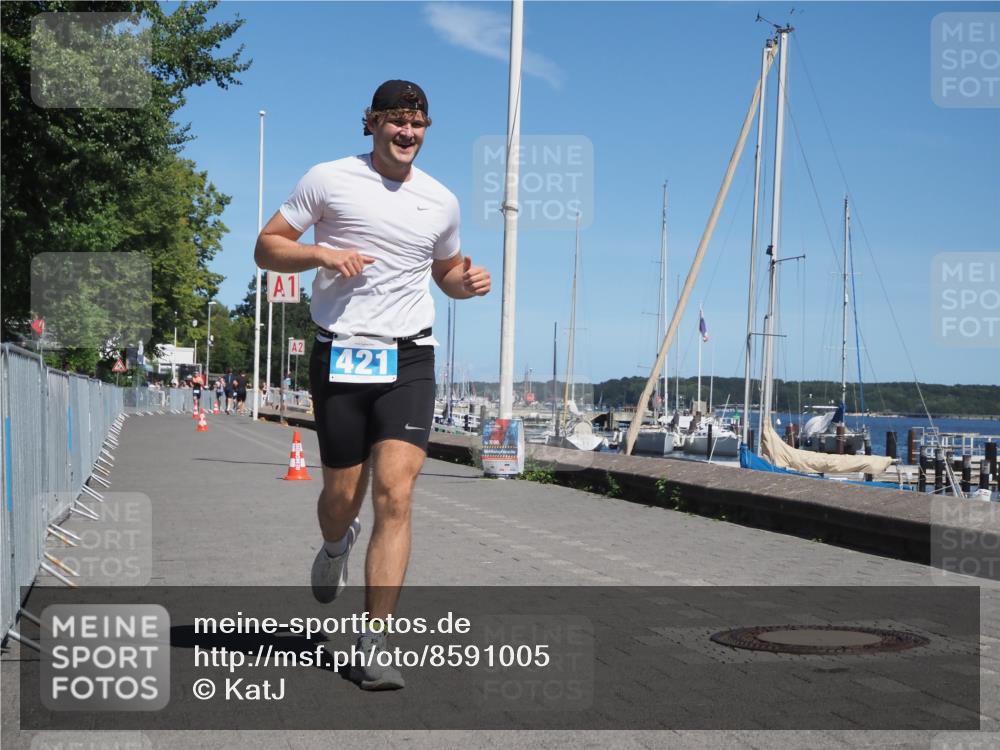17.08.2025 - KN Förde Triathlon 2025 KatJ http://msf.ph/oto/8591005 17.08.2025 13:36:40 Laufen 421 meine-sportfotos.de