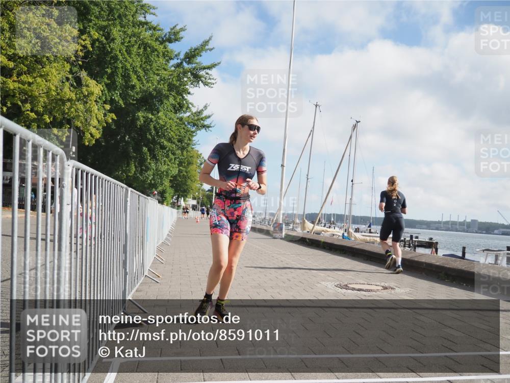 17.08.2025 - KN Förde Triathlon 2025 KatJ http://msf.ph/oto/8591011 17.08.2025 10:18:07 Laufen 188 meine-sportfotos.de