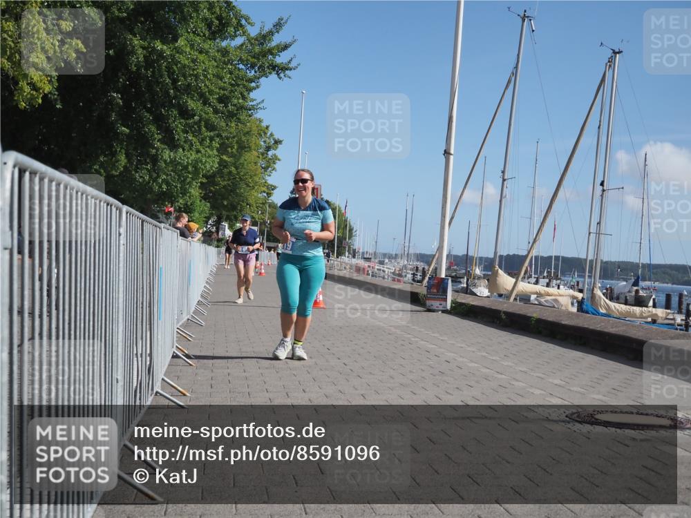 17.08.2025 - KN Förde Triathlon 2025 KatJ http://msf.ph/oto/8591096 17.08.2025 10:47:47 Laufen 195, 219 meine-sportfotos.de