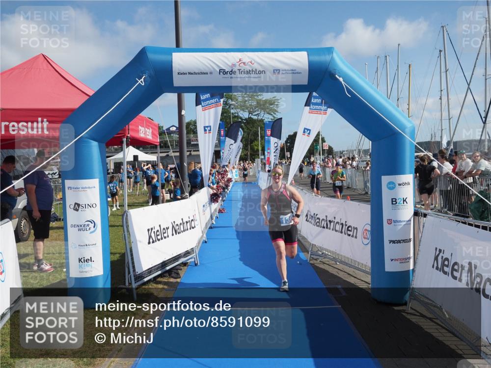 17.08.2025 - KN Förde Triathlon 2025 MichiJ http://msf.ph/oto/8591099 17.08.2025 10:33:06 Laufen 130 meine-sportfotos.de