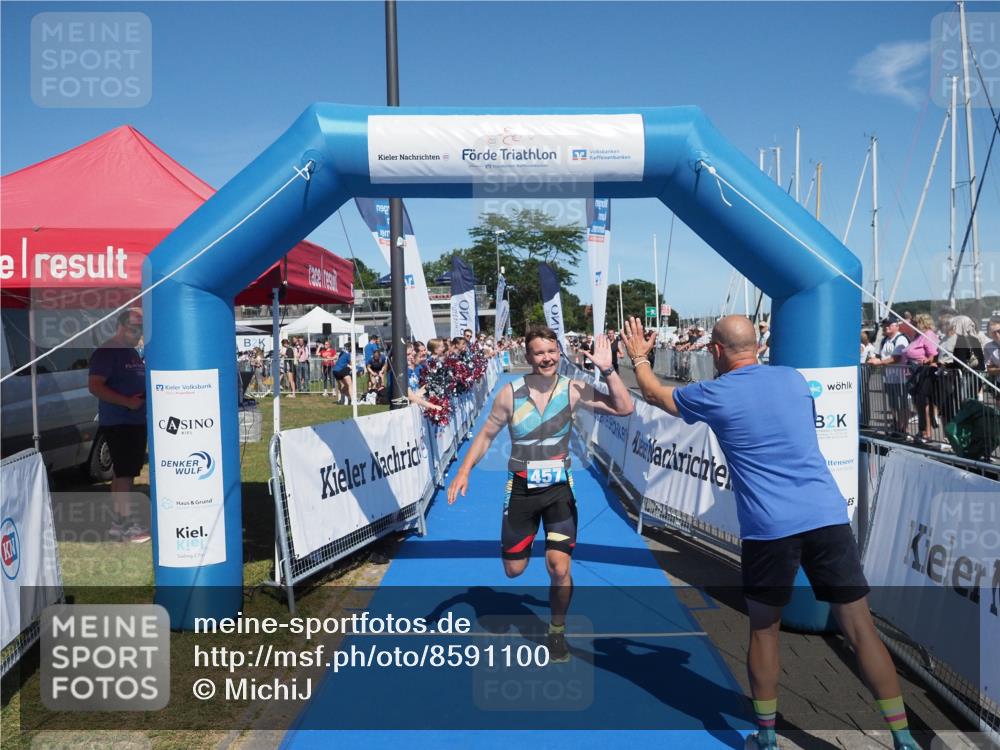 17.08.2025 - KN Förde Triathlon 2025 MichiJ http://msf.ph/oto/8591100 17.08.2025 13:50:43 Laufen 457 meine-sportfotos.de