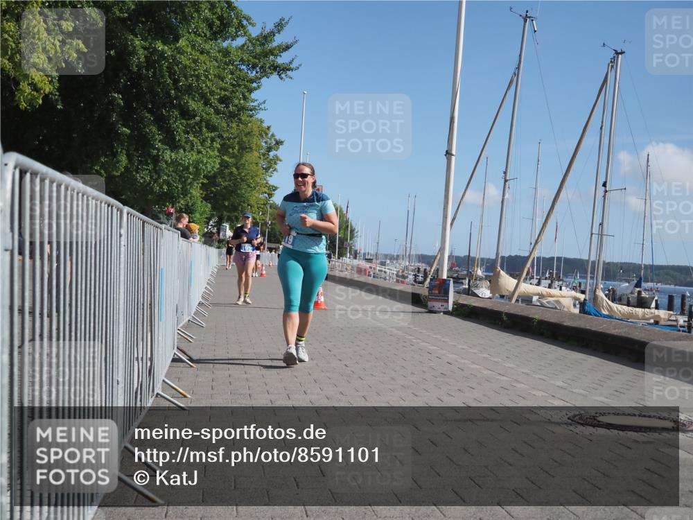 17.08.2025 - KN Förde Triathlon 2025 KatJ http://msf.ph/oto/8591101 17.08.2025 10:47:48 Laufen 195, 219 meine-sportfotos.de
