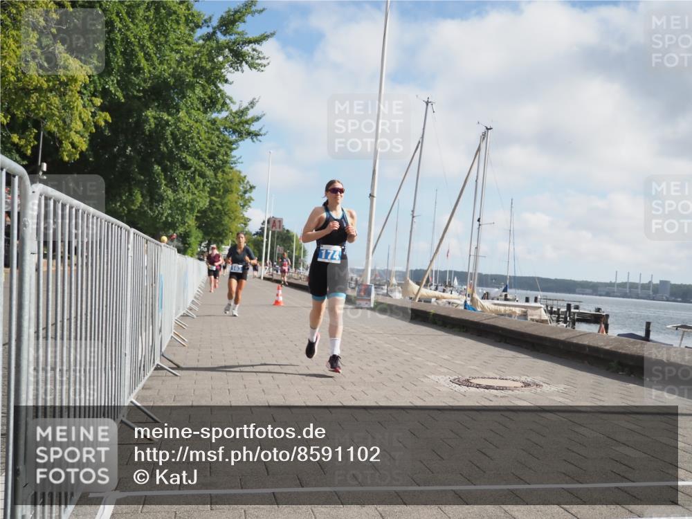 17.08.2025 - KN Förde Triathlon 2025 KatJ http://msf.ph/oto/8591102 17.08.2025 10:18:26 Laufen 163, 174 meine-sportfotos.de