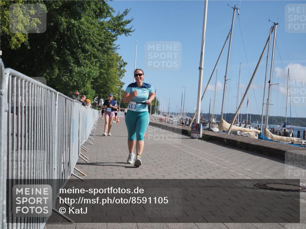 17.08.2025 - KN Förde Triathlon 2025 KatJ http://msf.ph/oto/8591105 17.08.2025 10:47:48 Laufen 195, 219 meine-sportfotos.de