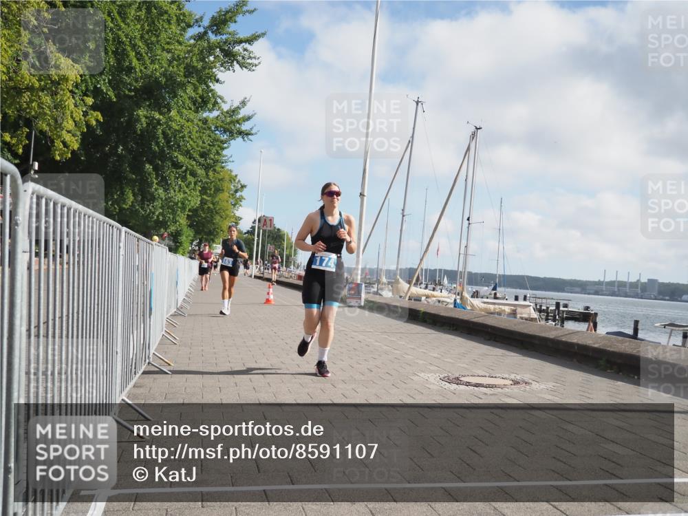 17.08.2025 - KN Förde Triathlon 2025 KatJ http://msf.ph/oto/8591107 17.08.2025 10:18:26 Laufen 163, 174 meine-sportfotos.de