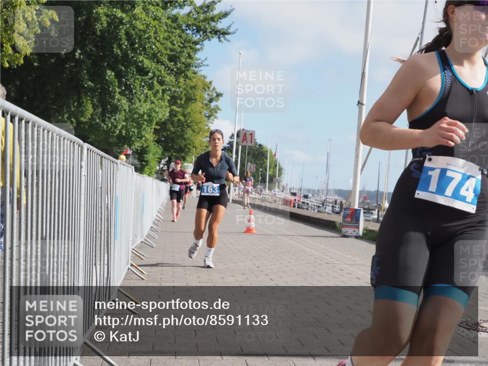 17.08.2025 - KN Förde Triathlon 2025 KatJ http://msf.ph/oto/8591133 17.08.2025 10:18:27 Laufen 155, 163, 174 meine-sportfotos.de