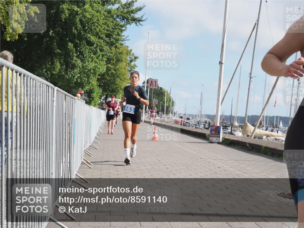 17.08.2025 - KN Förde Triathlon 2025 KatJ http://msf.ph/oto/8591140 17.08.2025 10:18:27 Laufen 155, 163, 174 meine-sportfotos.de