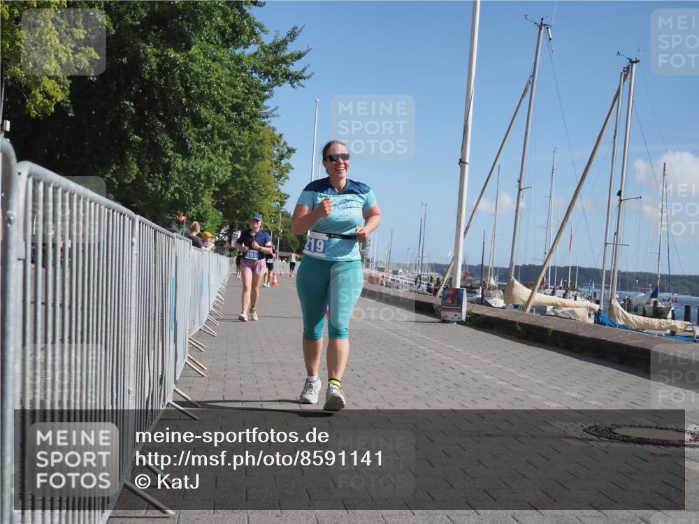 17.08.2025 - KN Förde Triathlon 2025 KatJ http://msf.ph/oto/8591141 17.08.2025 10:47:49 Laufen 195, 219 meine-sportfotos.de