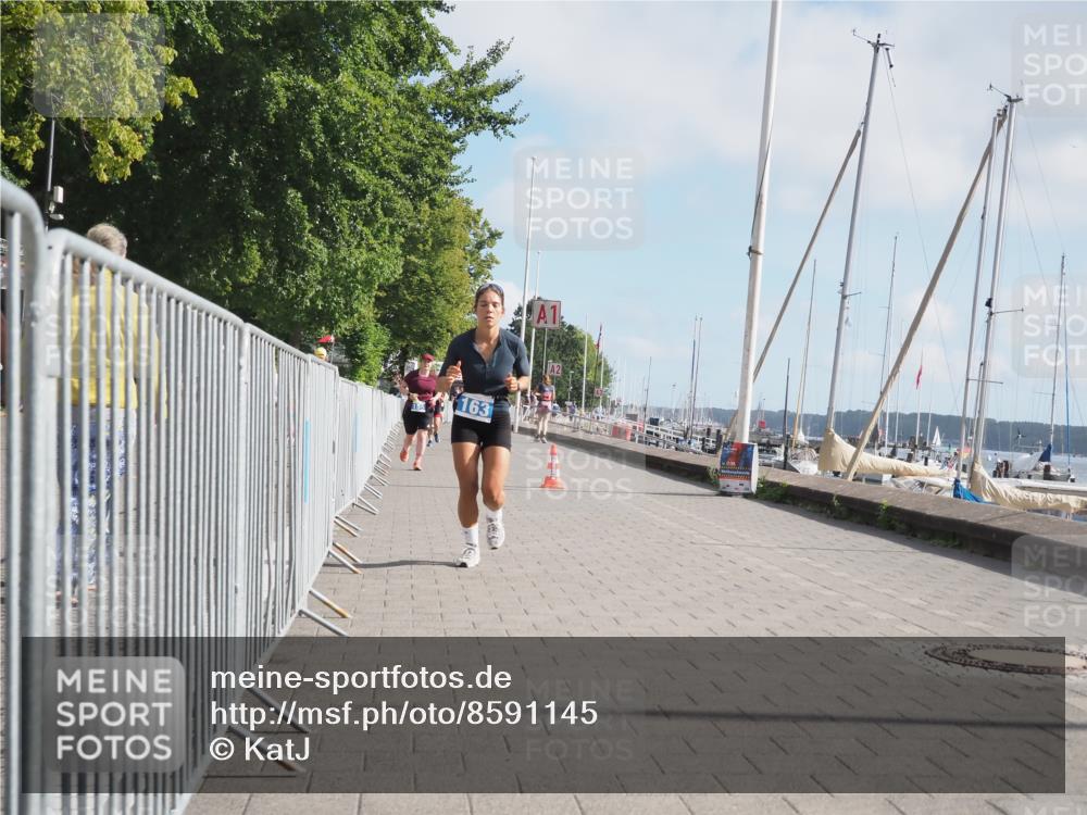 17.08.2025 - KN Förde Triathlon 2025 KatJ http://msf.ph/oto/8591145 17.08.2025 10:18:27 Laufen 155, 163, 174 meine-sportfotos.de