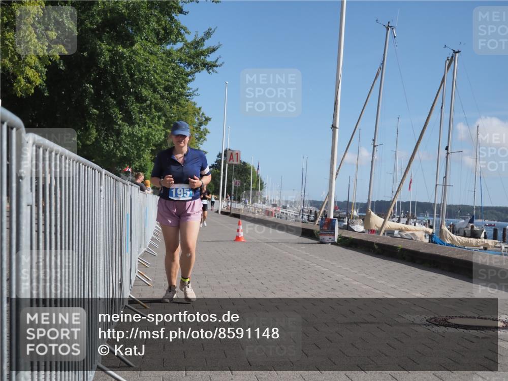 17.08.2025 - KN Förde Triathlon 2025 KatJ http://msf.ph/oto/8591148 17.08.2025 10:47:53 Laufen 195, 219 meine-sportfotos.de