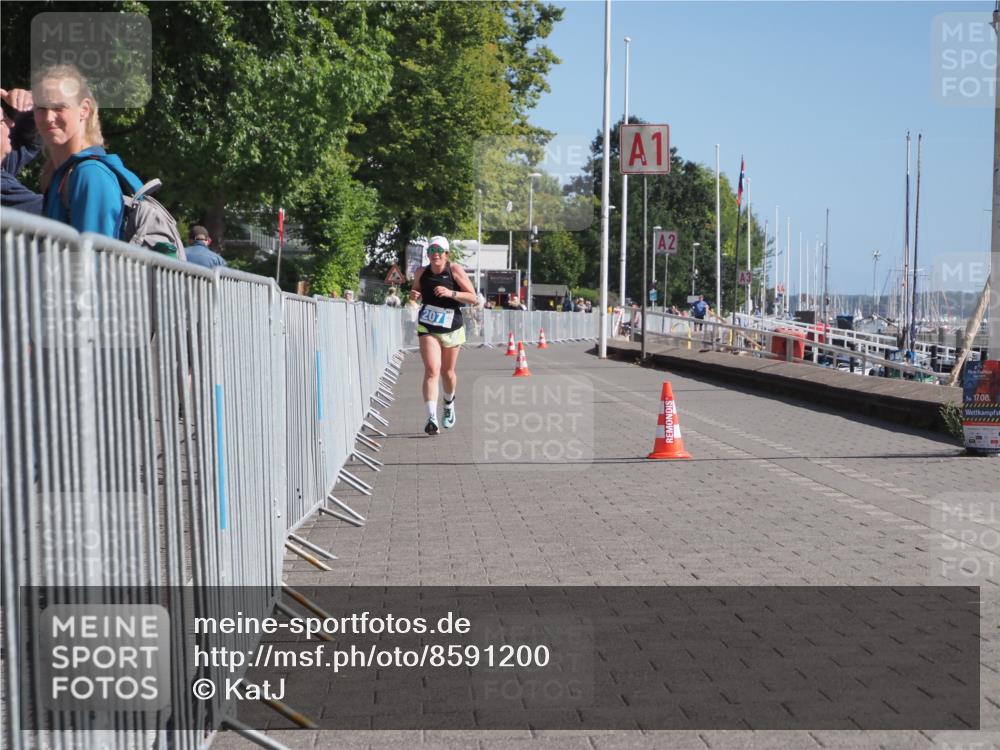 17.08.2025 - KN Förde Triathlon 2025 KatJ http://msf.ph/oto/8591200 17.08.2025 10:51:11 Laufen 207 meine-sportfotos.de