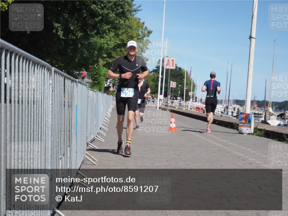17.08.2025 - KN Förde Triathlon 2025 KatJ http://msf.ph/oto/8591207 17.08.2025 13:37:09 Laufen 398, 402, 479, 483 meine-sportfotos.de