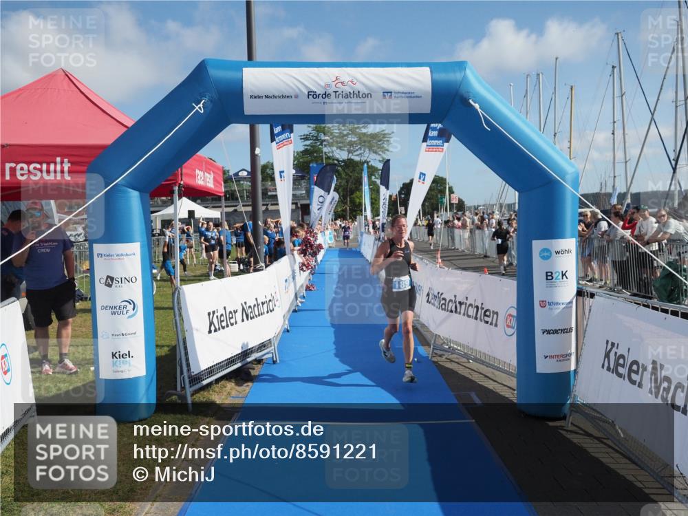 17.08.2025 - KN Förde Triathlon 2025 MichiJ http://msf.ph/oto/8591221 17.08.2025 10:33:15 Laufen 189 meine-sportfotos.de