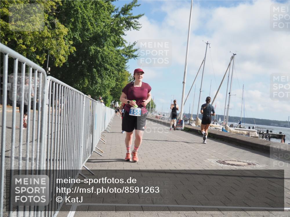 17.08.2025 - KN Förde Triathlon 2025 KatJ http://msf.ph/oto/8591263 17.08.2025 10:18:35 Laufen 155, 237 meine-sportfotos.de