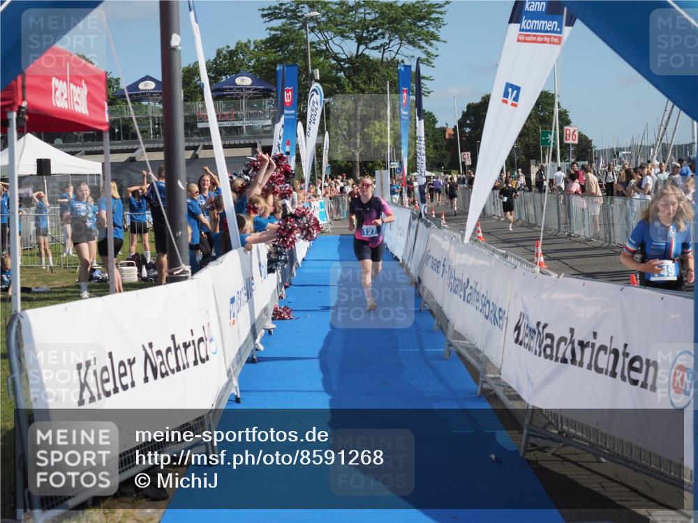 17.08.2025 - KN Förde Triathlon 2025 MichiJ http://msf.ph/oto/8591268 17.08.2025 10:33:22 Laufen 127 meine-sportfotos.de