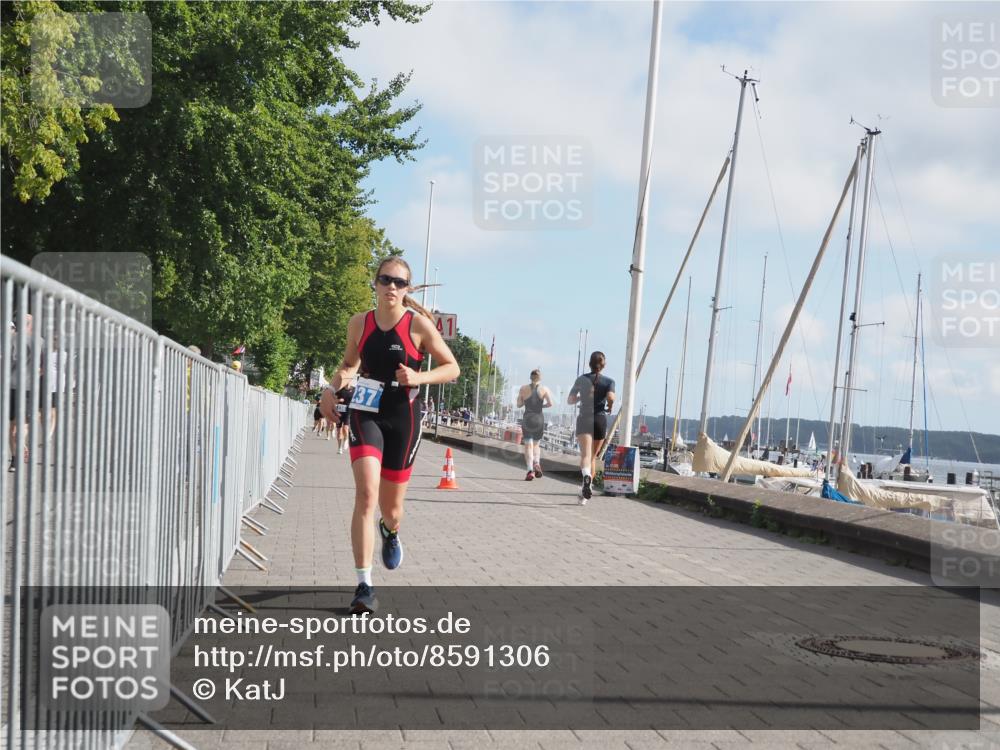 17.08.2025 - KN Förde Triathlon 2025 KatJ http://msf.ph/oto/8591306 17.08.2025 10:18:37 Laufen 155, 237 meine-sportfotos.de