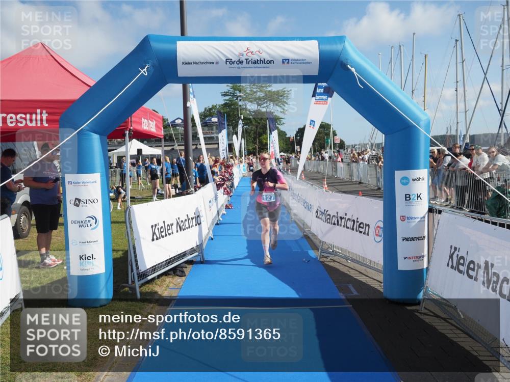 17.08.2025 - KN Förde Triathlon 2025 MichiJ http://msf.ph/oto/8591365 17.08.2025 10:33:25 Laufen 127 meine-sportfotos.de
